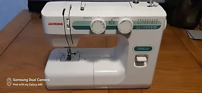Janome DMX200 Sewing Machine • £80