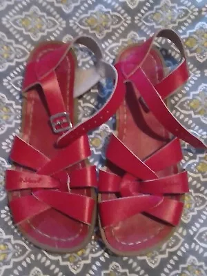 Girls Saltwater Sandals Red Size 4 • $19.95