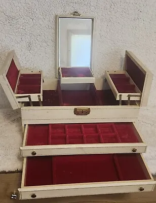 Vintage Jewelry Box With Mirror • $21