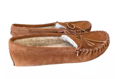 Minnetonka Mens Soft Soled Moccasin Lined Size 10 Leather Suede Slipper • $44.95