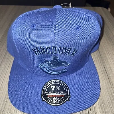 Vancouver Canucks Mitchell & Ness NHL Hat Cap-Rare 7 3/8 • $28