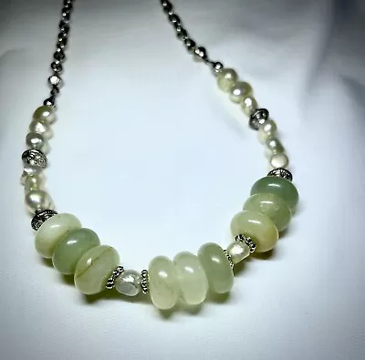 Vintage Pearl And Jade Stone Necklace • $40