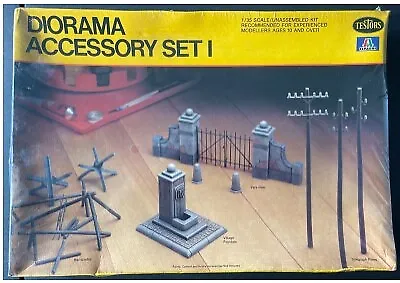 Testors 881 1/35 Diorama Accessory Set I Building Kit • $17.99