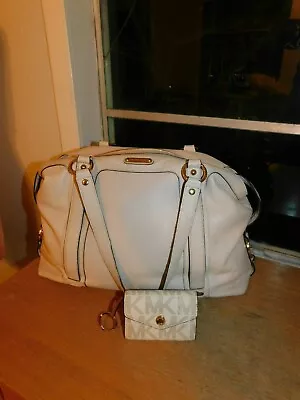 Michael Kors  FULTON   TZ Satchel  XLarge Vanilla Leather & Wallet  EUC  $448.00 • $135