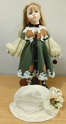 Mundia Reve De Porcelaine Christine Et Cecile Collectible Doll Rare Allison • $174.55