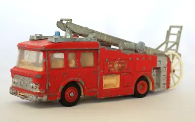 £7 • Buy Vintage Dinky E.R.F Fire Engine Tender 288