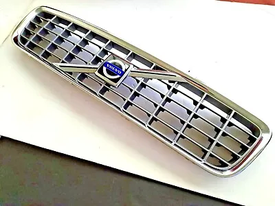 2004 2005 2006 Volvo S80 Frontgrille/2001 2003 2004 Volvo S60 Front Hood Grill • $75