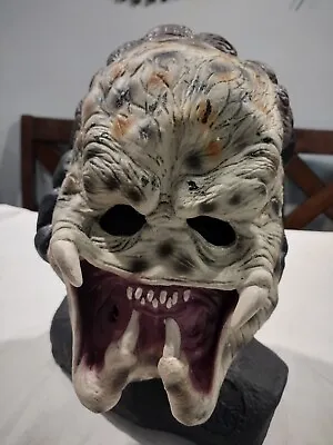Child's Predator Latex Mask 2004 20th Century Fox Aliens Vs Predator Halloween • $19.99