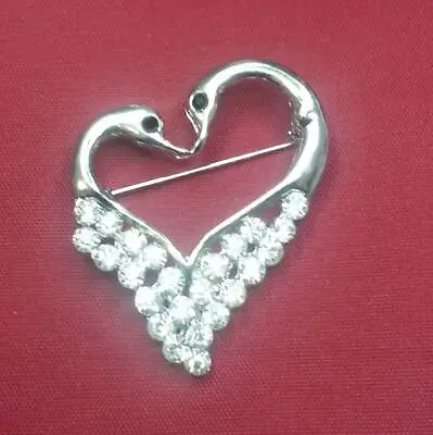Summer Special Stunning Diamonte Silver Plated Heart Brooch Cake Pin Love Gift • £11.99
