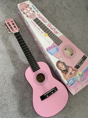 £10 • Buy Half Size Junior Guitar. Ideal For Children. Great Condition