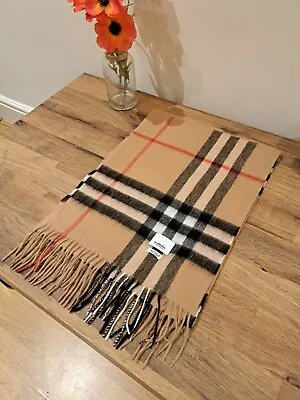 £85 • Buy Burberry Giant Check The Classic Cashmere Scarf 168 X 30 - Beige - BNWT Rp £390