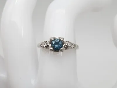 Vintage 1940s $2000 .85ct Ceylon Blue Sapphire Diamond 14k White Gold Ring • $450