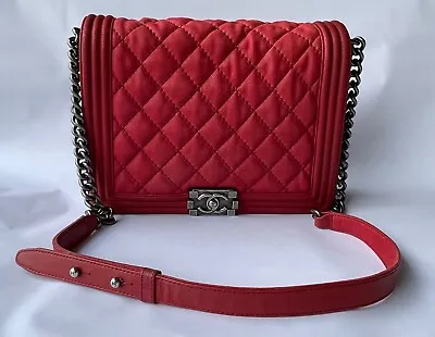 $3900 • Buy Chanel Boy Gentle Handbag In Raspberry Pink From  2013 S/S