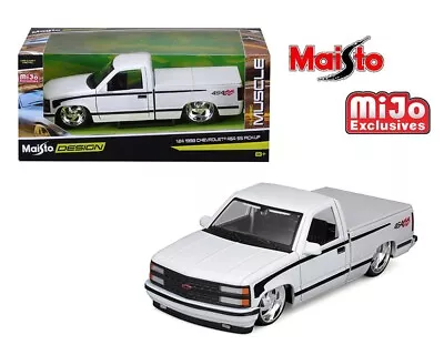 Maisto 1:24 1993 Chevrolet 454 SS Pickup Custom – White – Maisto - PRE ORDER • $44.99