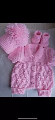 Baby Knitting  • £25