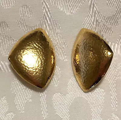 Vtg Gold Tone Monet Signed Large Triangular Clip On Earrings Textured • $13.49