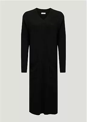 Papaya Matalan Black Super Soft V-Neck Dress • £10