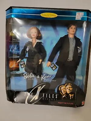 X-Files Giftset 1998 Barbie Doll • $45