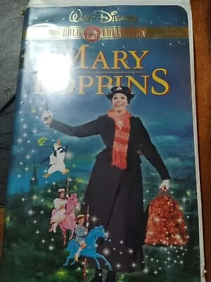 Mary Poppins (VHS 2000 Gold Collection Edition) • $5