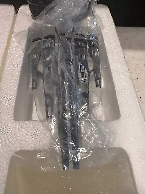 $86.88 • Buy Dark Horse Mass Effect Alliance Normandy SR2 Ship Deluxe Replica EA Bioware 2011