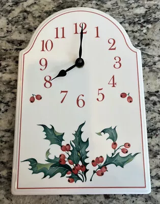 RARE Villeroy & Boch Christmas Holly Hanging Wall Clock -Excellent Condition • $64.95