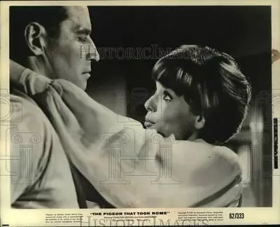 1962 Press Photo Charlton Heston & Elsa Martinelli In The Pigeon That Took Rome • $19.88