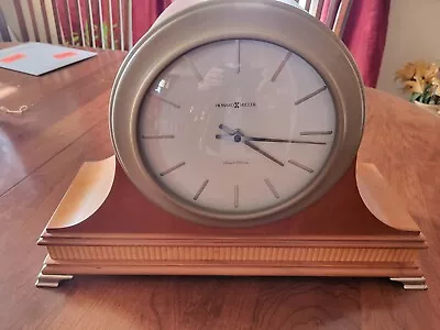 Vintage Howard Miller Wooden Dual Chime Mantle Clock #630-191 • $89
