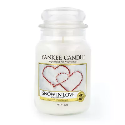 Yankee Candle Snow In Love Large Glass 623g • £24.03