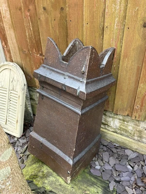 £25 • Buy One Of A Pair Of Vintage Chimney Pots. Bishop/crown. Terracotta Pots