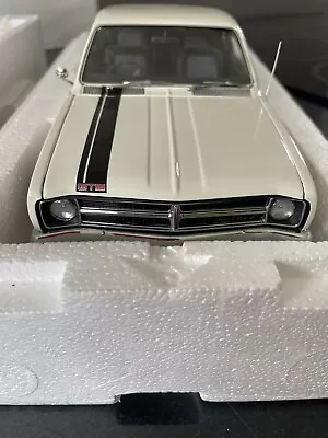 1:18 Holden Monaro HK GTS Ermine White. • $300