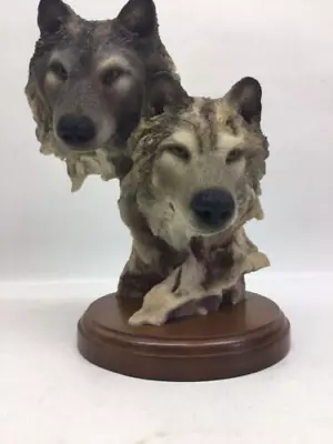 Mill Creek Studios Through The Mist 71230 Wolf Sculpture • $20.99