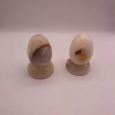 TWO POLISHED MARBLED ONYX DECORATIVE EGGS Whie AND BROWN With Stand H16 • £4.99