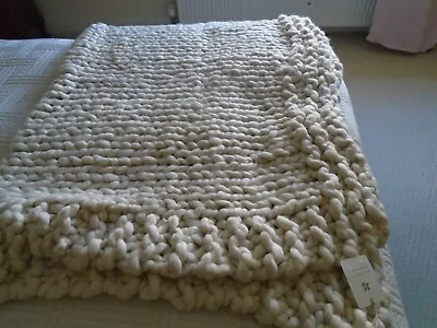 Chunky Knit Cream Throw From National Trust. NEW • £45