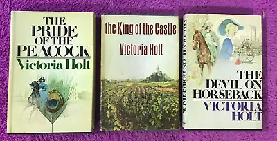 Victoria Holt  3-book Vintage Mysteries Lot • $9.80