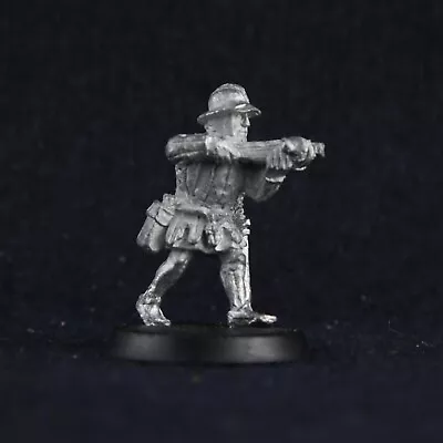 Citadel Bretonnian Crossbowman Knight Bretonnia Crossbow Metal 80s Y833 • £8.99