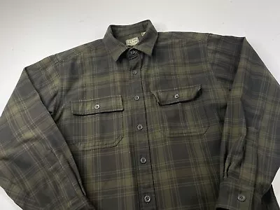 LL Bean Chamois Cloth Shirt Mens Medium Plaid Flannel Button Up Heavy USA • $29.99