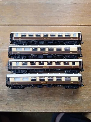 N Gauge Pullman Coaches • £60