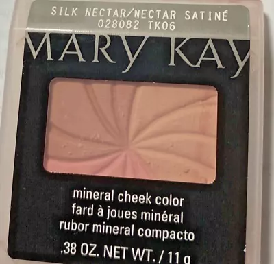 Mary Kay  SILK NECTAR  Mineral Cheek Color 028082 NEW Sl Flaw See Pic's Read • $13.95