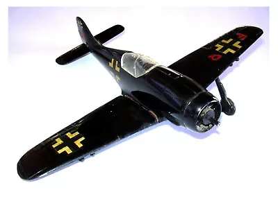 Vintage Built Plastic Model WWII German Fighter FOCK WULF FW 190 • $6