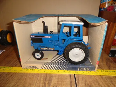 1/16 Ford 8730 Toy Tractor • $100.50