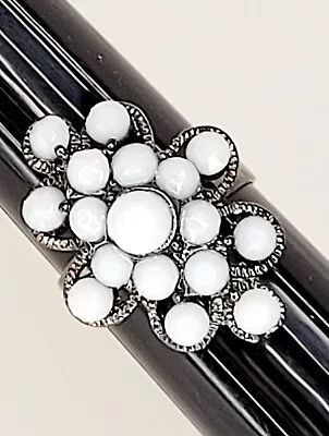 Vintage Ring Adjustable Size Band Boho Flower Regal Design White • $14.99