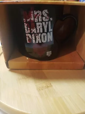 AMC The Walking Dead HEART Handle Splattered MRS DARYL DIXON Ceramic Mug 12 Oz • $30