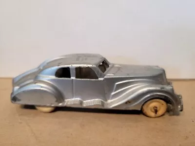 NICE VINTAGE 1930's HUBLEY DIECAST  STREAMLINED ART DECO FUTURISTIC COUPE • $58.45