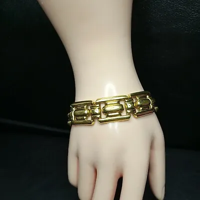 Vintage Jewelry Link Bracelet Gold Tone. 5877 • $13.99