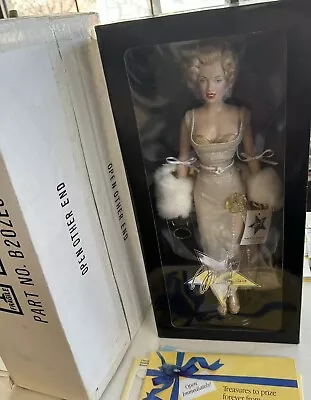 1999 Franklin Mint Marilyn Monroe  Millennium Doll  Vinyl Portrait Collection • $139