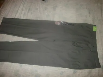 HAGGAR Cool 18 Men’s 36X32 Grey Performance Comfort Straight Fit Pants (B217) • $13.29
