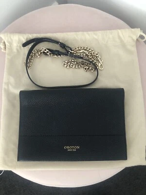 $41 • Buy Oroton Avalon Crossbody Fold-over Bag Black Leather With Gold Chain