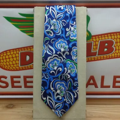 VERA BRADLEY FOR BAEKGAARD  Tie  • $34.90