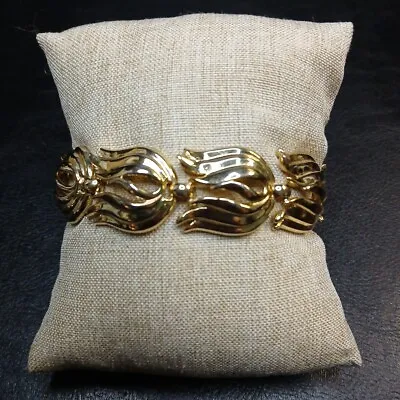 Vintage Jewelry TRIFARI Link Bracelet Gold Tone. 10479 • $25.99