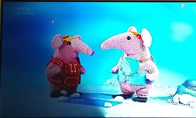 £100 • Buy 65 Inch Smart Hd TV Techwood SPARES Or REPAIR